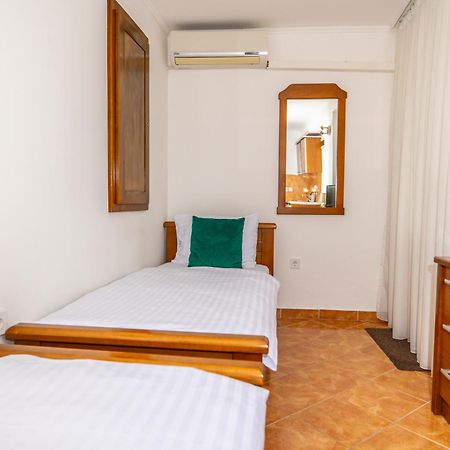 Apartments Irena Bečići Εξωτερικό φωτογραφία
