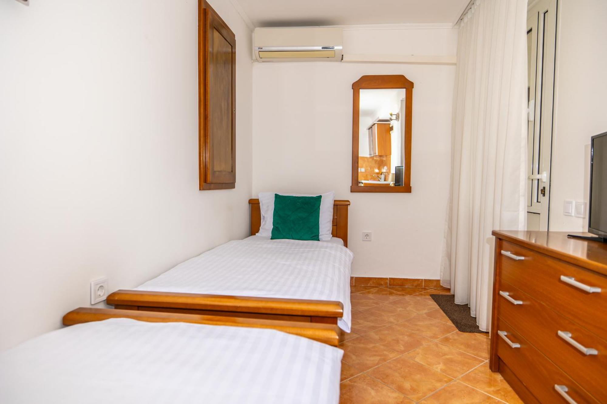 Apartments Irena Bečići Εξωτερικό φωτογραφία