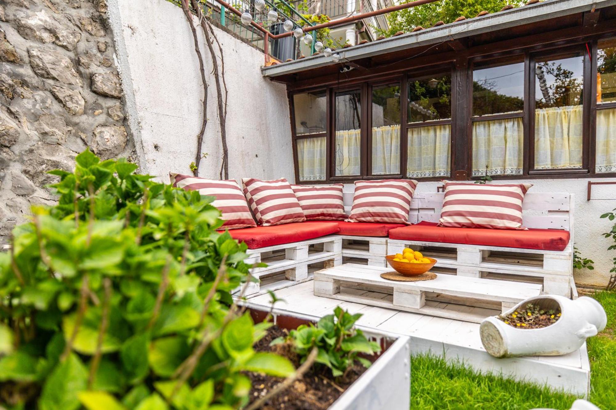 Apartments Irena Bečići Εξωτερικό φωτογραφία