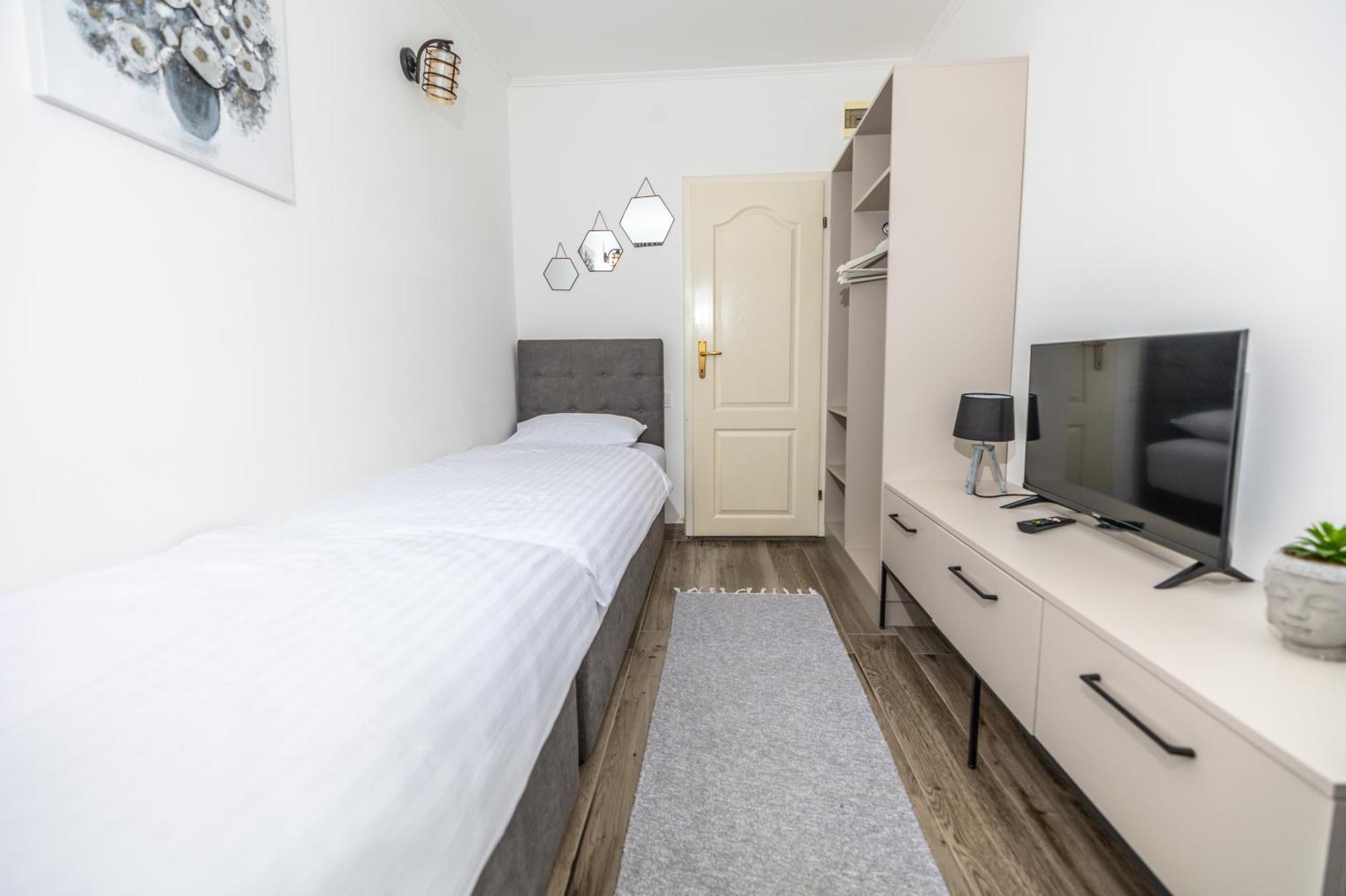 Apartments Irena Bečići Εξωτερικό φωτογραφία